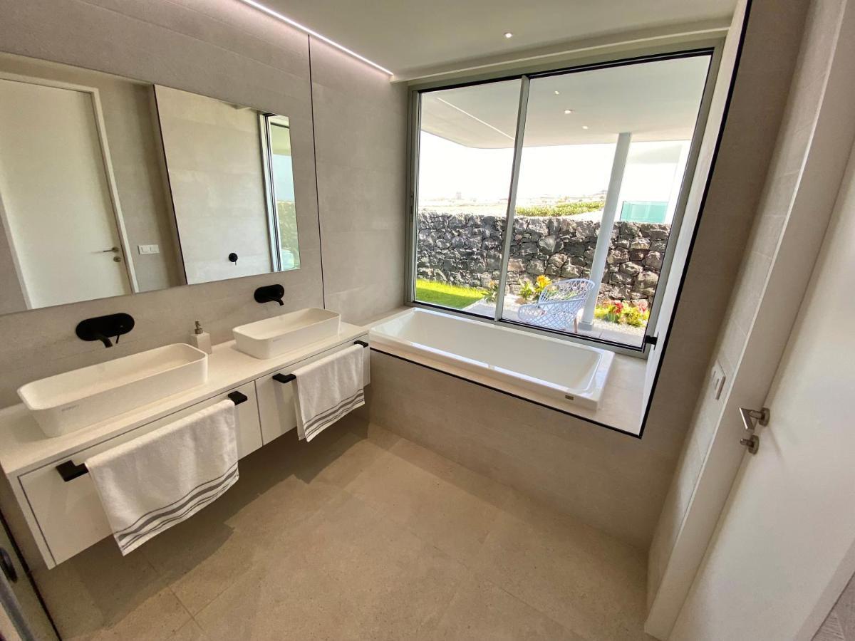 Rocavista - Villa With Heated Rooftop Pool And Amazing Ocean View Costa Adeje  Exterior foto